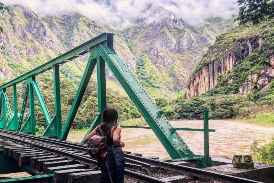 Camino a Machu Picchu por carretera